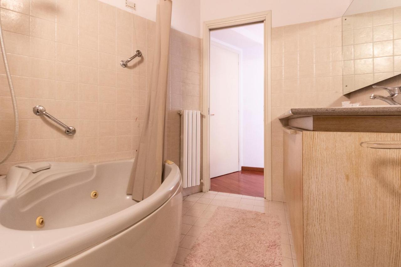 Anfiteatro Apartment In Brera 米兰 外观 照片